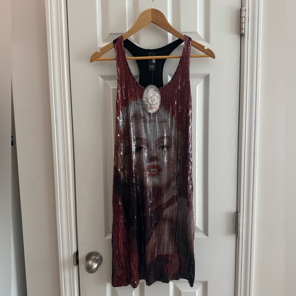 NWT Marilyn Monroe Sequin Dress with Iconic Print - Picture 2 of 7